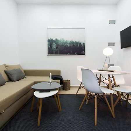 Gorgeous Brasov Flat With Patio And Mountain Views Braşov Exterior foto
