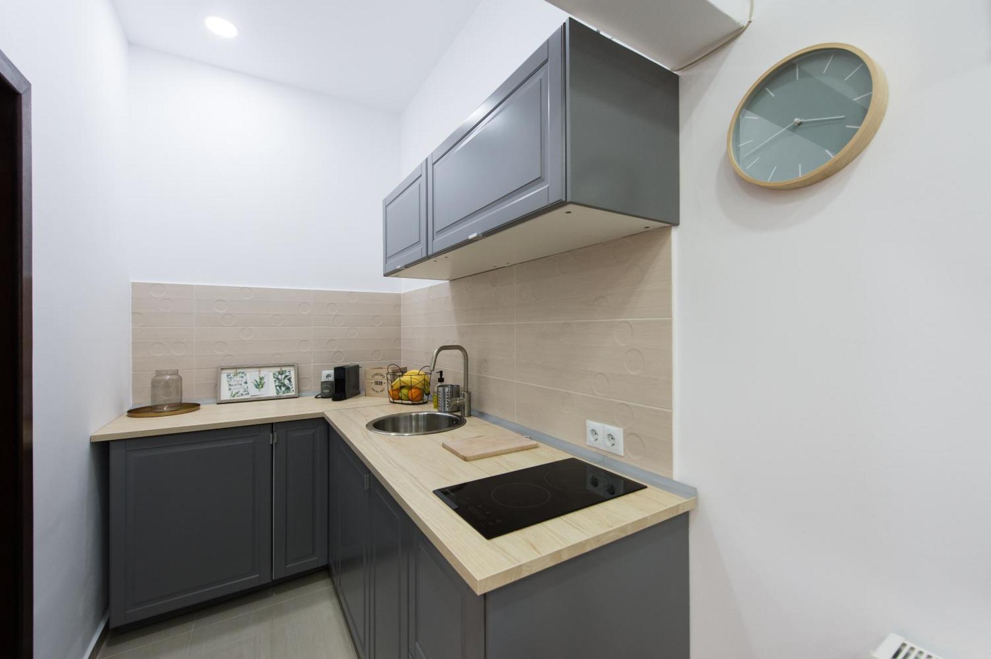 Gorgeous Brasov Flat With Patio And Mountain Views Braşov Exterior foto