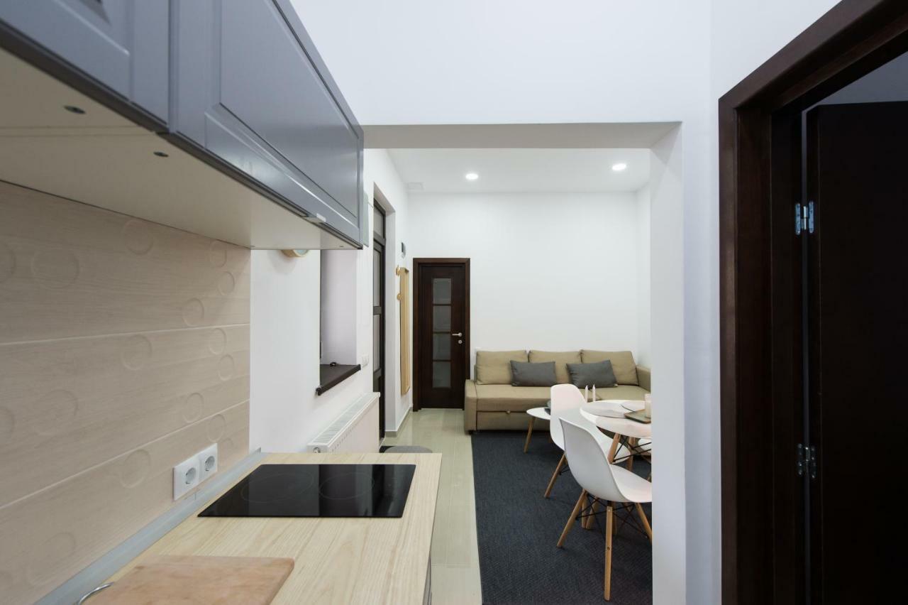 Gorgeous Brasov Flat With Patio And Mountain Views Braşov Exterior foto